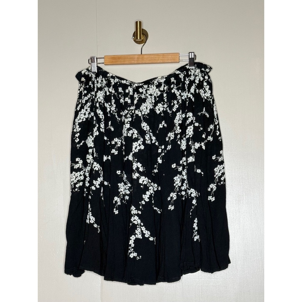 Bila Black White Floral Knee Length‎ Skirt XL Boho Crinkle Stretch Waist